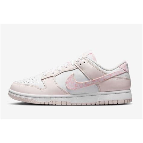 Nike Dunk Low Pink Paisley, 2023 | Nike dunks, Nike dunk, Nike