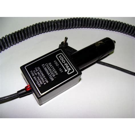 VDO-PAK - VDO-161 - Motorola Flip-Phone Battery Charger/Eliminator.