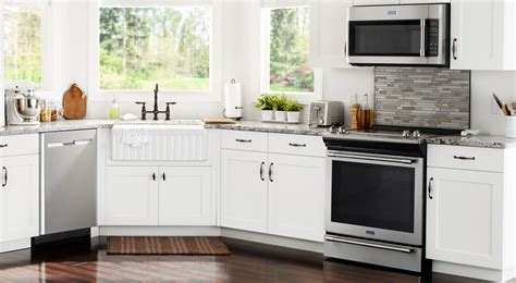 Slide-in vs. Freestanding Range: Which Is Best for You? | Maytag