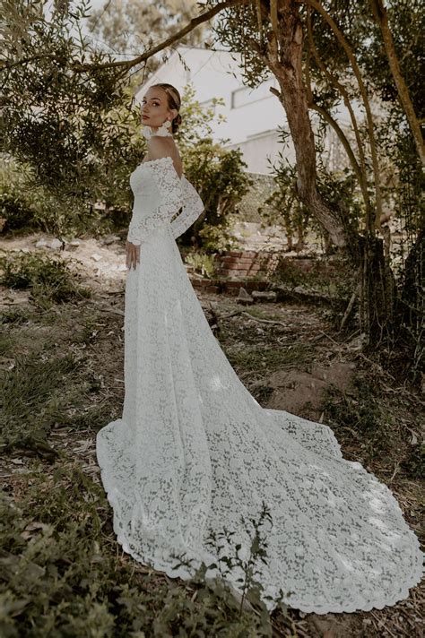 Fiona Off-Shoulder Lace Wedding Dress | Dreamers and Lovers