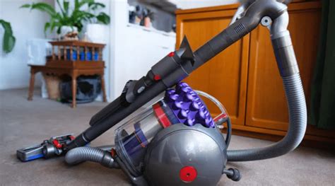 Dyson Cinetic Big Ball Origin review: A reminder of technology past | Finder