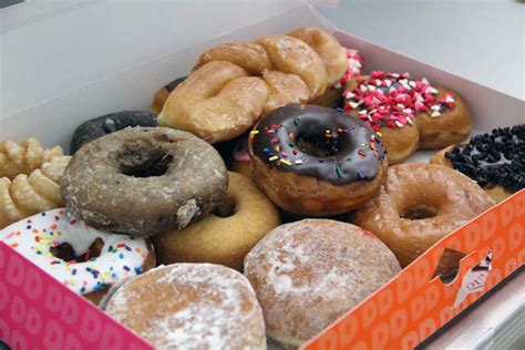 Dunkin' Donuts Flavors - Experts Rank the 15 Best Flavors - Thrillist Nation