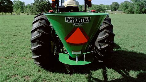 SS10B Series Broadcast Spreaders - New Frontier Attachments - Napoleon Lawn and Leisure