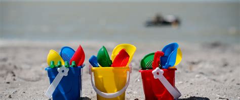 The 15 Best Beach Toys For Toddlers