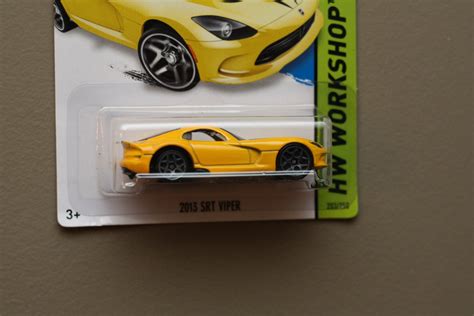 [WHEEL ERROR] Hot Wheels 2014 HW Workshop 2013 SRT Viper (yellow)