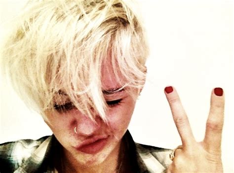 Miley Cyrus New Hairstyle: Miley Cyrus Adorably Edgy New Pixie Cut