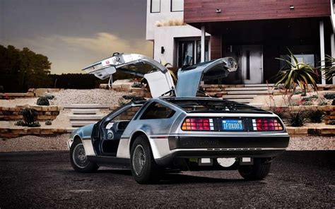 Electric DeLorean: A real back to the future