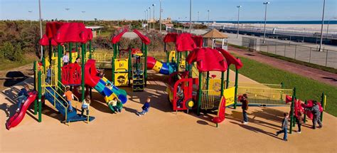 Jones Beach State Park | Play & Park Structures