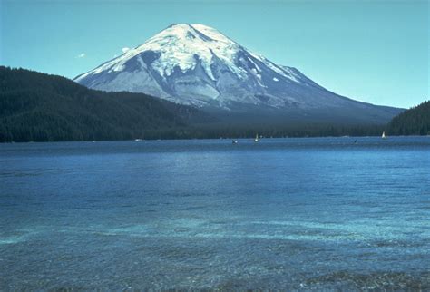 File:St Helens before 1980 eruption.jpg - Wikimedia Commons