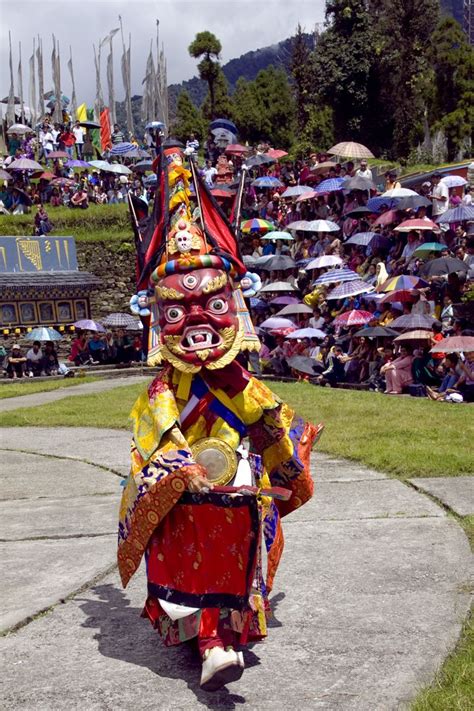 Mask dance | Smithsonian Photo Contest | Smithsonian Magazine