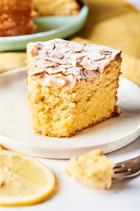 Almond Flour Cake- Just 4 Ingredients! - The Big Man's World