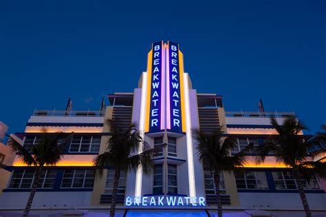 7 of the Best Art Deco Buildings in Miami Photos | Architectural Digest