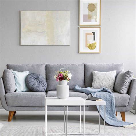 What Pillows Go With A Gray Sofa? [31 Suggestions With Pictures] - Home Decor Bliss