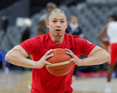 LAS VEGAS, NEVADA – AUGUST 07: Aassistant coach Tyronn Lue of the United States warms up with ...