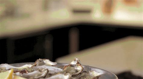 Oyster GIFs - Find & Share on GIPHY