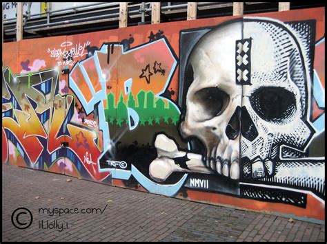 Skull graffiti | Graffiti drawing, Graffiti, Skulls drawing