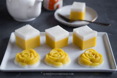 Kue/Kuih Talam Jagung Manis (Steamed Sweet Corn Coconut Layer Cake)