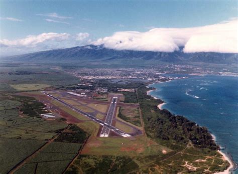 Kahului Airport 1980 | Kahului airport, Hawaii, Kahului