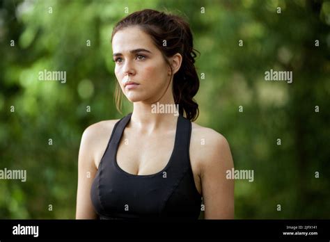 ZOEY DEUTCH, VAMPIRE ACADEMY, 2014 Stock Photo - Alamy