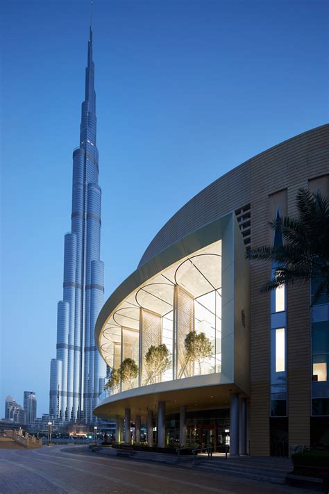 Apple Dubai Mall opens April 27 - Apple