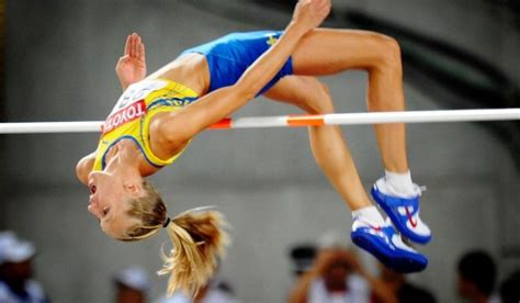 Women's High Jump Indoor World Record – Kajsa Bergqvist 2.08 | High jump, Track and field, Sport