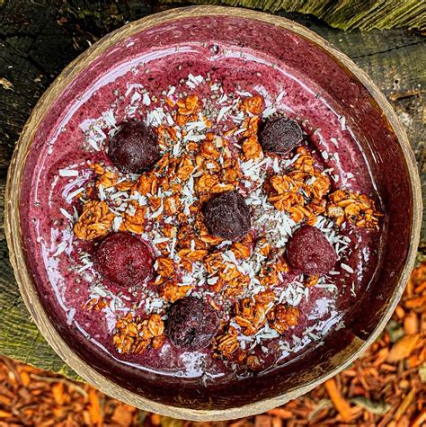 Super food Smoothie Bowls are healthy, tasty, and packed full of nutrients