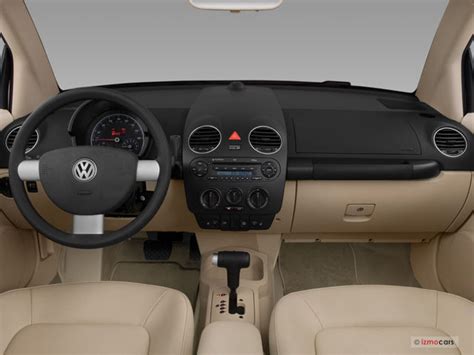 2008 Volkswagen New Beetle: 11 Interior Photos | U.S. News