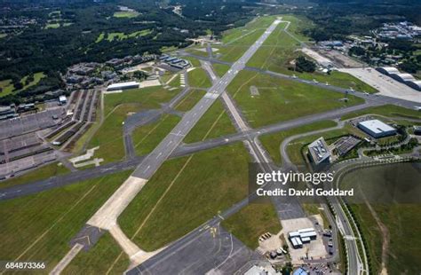 1,003 Farnborough Airport Stock Photos, High-Res Pictures, and Images - Getty Images