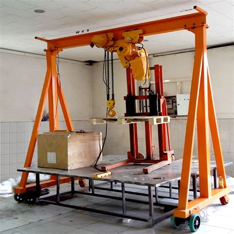 1 Ton one Frame Portable Gantry Crane , Movable Gantry Crane With Chain ...