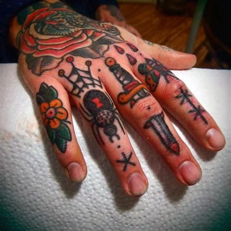 60 Traditional Hand Tattoo Designs For Men - Retro Ideas