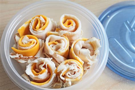 Easy to Make Snacks: Turkey and Cheese Rolls (Recipe) | Healthy Snacks ...