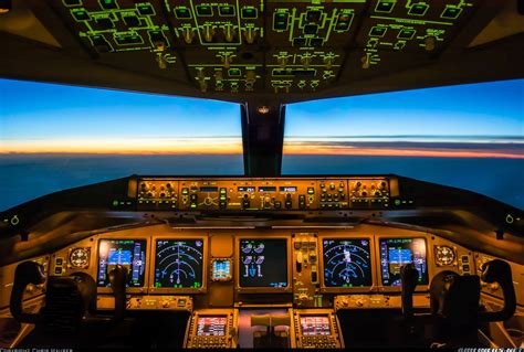 Boeing 777 Cockpit View : Boeing 777 300er Cockpit Take Off Air France Youtube / Boeing 777 ...