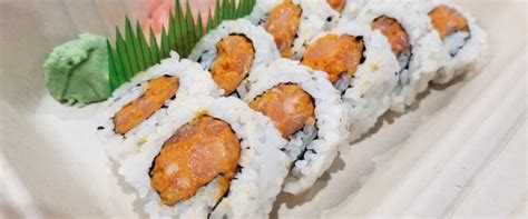 🐟🌶 Spicy Hamachi Roll (10 pieces)