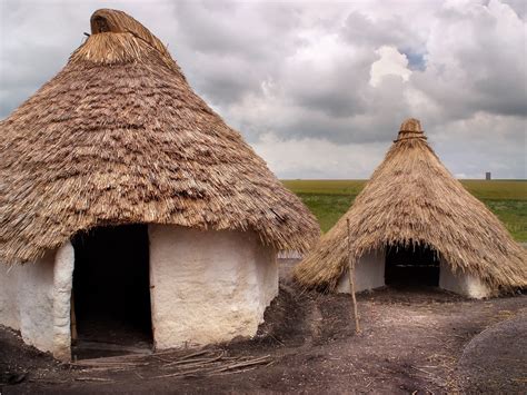 Neolithic houses at Stonehenge Visitors Centre | Stonehenge, Historic ...