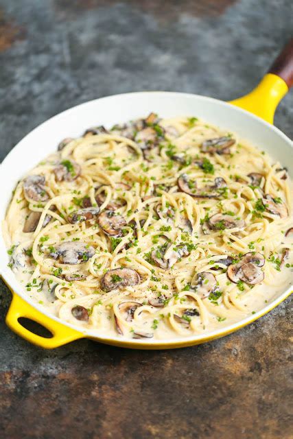 IC Friendly Recipes: Spaghetti with Mushroom Herb Cream Sauce