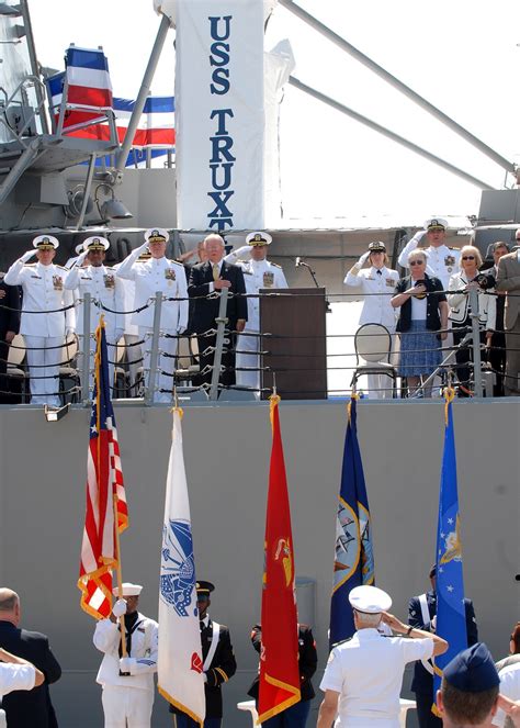 DVIDS - Images - USS Truxtun commissioning [Image 3 of 3]