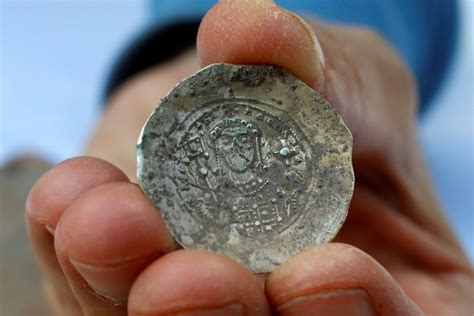 900-year-old gold coins found in Israel