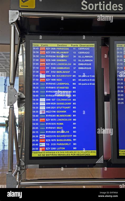 Departures board at Barcelona El Prat airport Stock Photo - Alamy