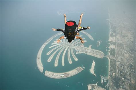 Skydive in Dubai | The Adventure Travel Site