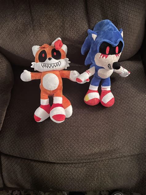 I just found these Sonic.exe and Tails Doll plushies at the mall in a horror plush stall and I ...