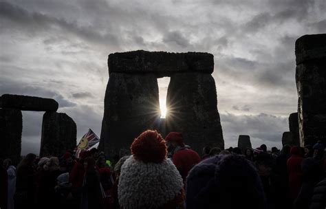 Video: Winter Solstice 2018 Time From Stonehenge, How It's Celebrated - Newsweek