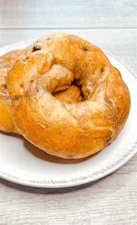 Cinnamon Raisin Bagel Recipe - Amazing Food Recipe