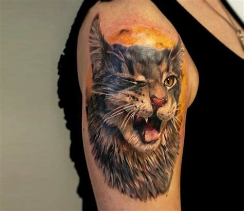 Lynx head tattoo by Pasha Tarino | Post 28294