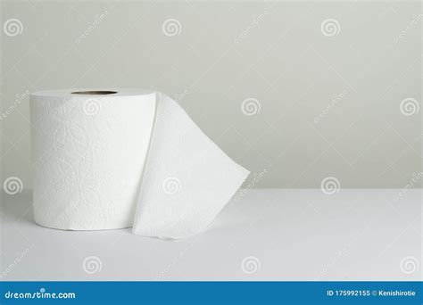 Single toilet paper roll stock image. Image of wipe - 175992155