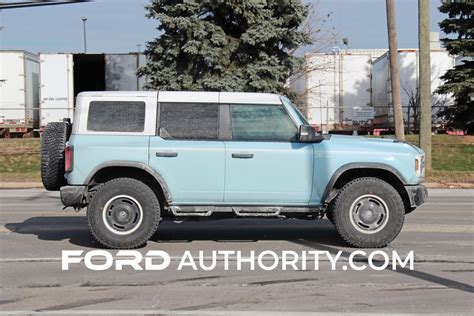 2023 Ford Bronco Heritage Two Door In Cactus Gray: Pics