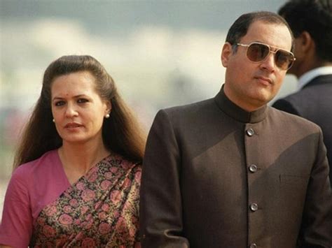 Rajiv Gandhi Jayanti: Date, Death, Reason, Place, Award, Family, Photo and News