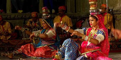 Ghoomar Dance Folk Dance of Rajasthan | History, Costume, Style, Origin ...