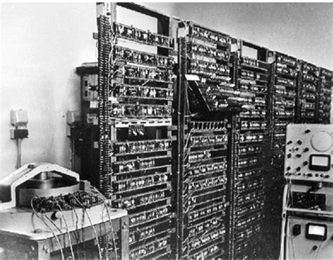 Manchester's Experimental Transistor Computer, the First Computer to Use Mainly Transistors as ...