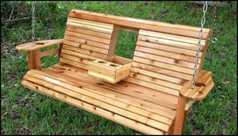 Build a wood porch swing with cup holders! | DIY projects for everyone!