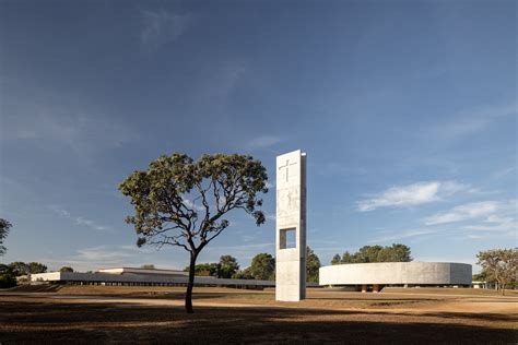 Church of the Holy Family by ARQBR Arquitetura e Urbanismo - Architizer